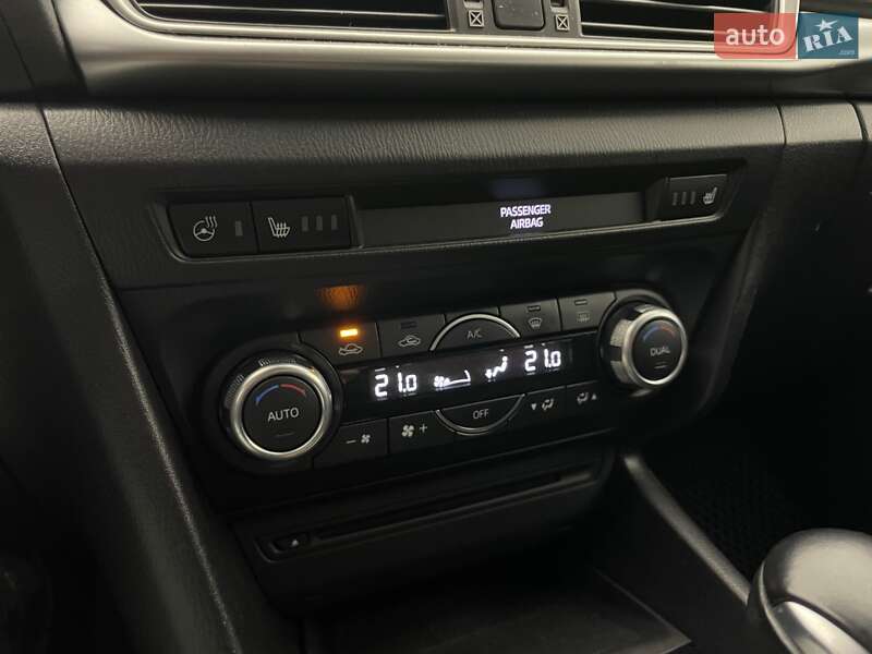 Хэтчбек Mazda 3 2018 в Киеве