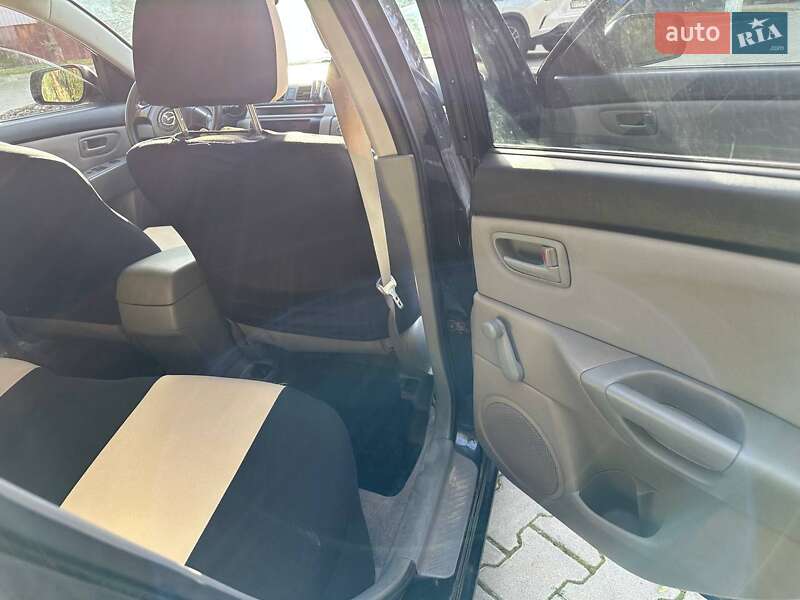 Хэтчбек Mazda 3 2006 в Тернополе