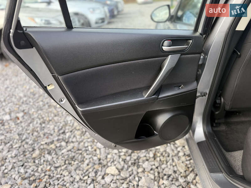 Хэтчбек Mazda 3 2010 в Виннице