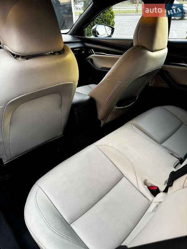 Хэтчбек Mazda 3 2019 в Львове