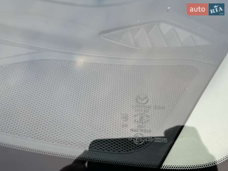 Седан Mazda 3 2017 в Києві фото 20 Седан Mazda 3 2017 в Києві