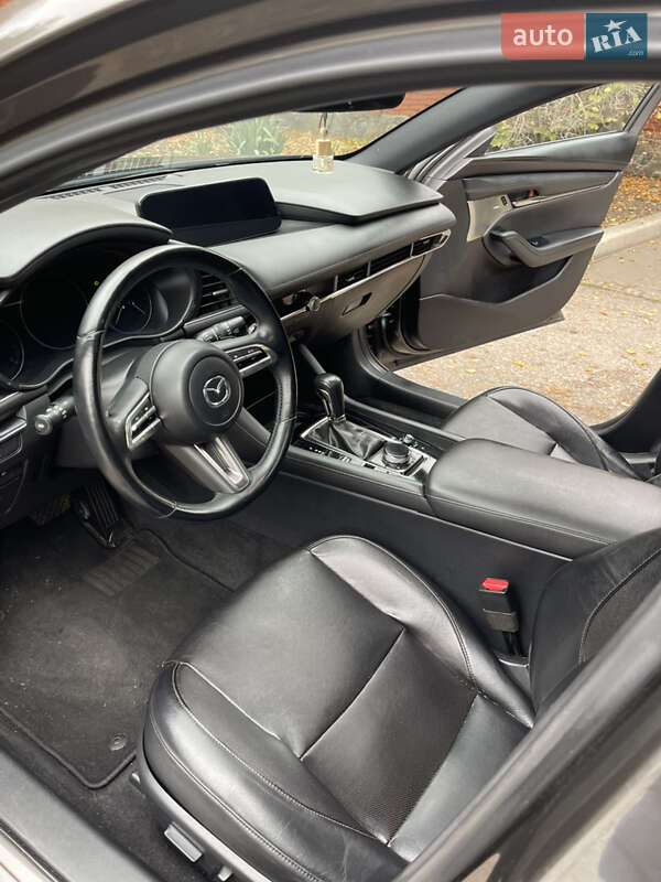 Хетчбек Mazda 3 2019 в Дніпрі