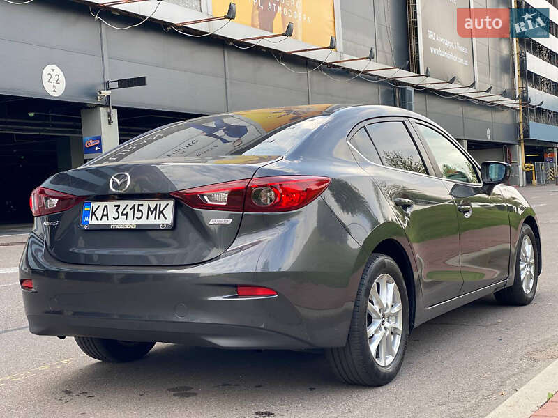 Седан Mazda 3 2015 в Вышгороде фото 2 Седан Mazda 3 2015 в Вышгороде