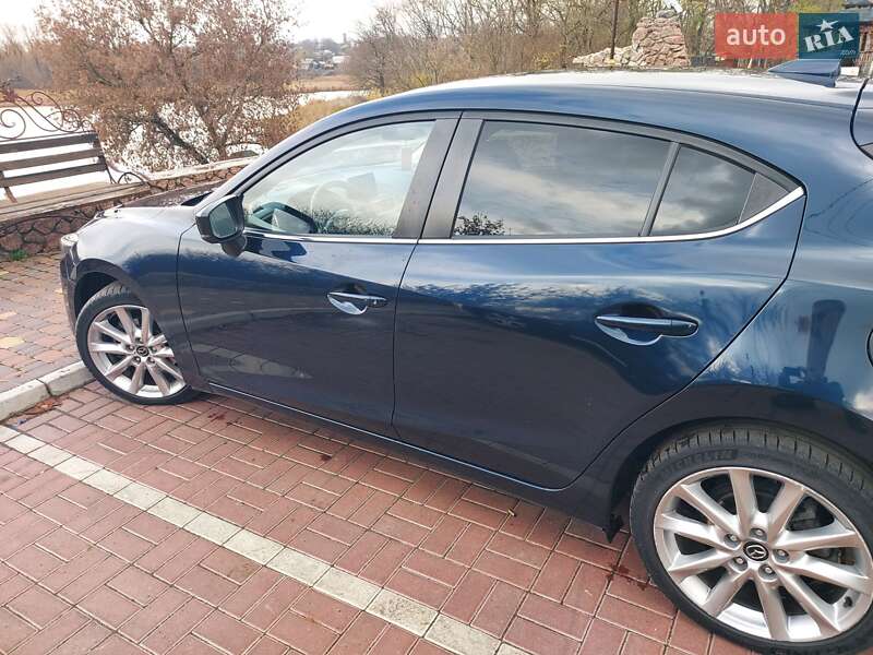 Хетчбек Mazda 3 2017 в Новомиргороді фото 9 Хетчбек Mazda 3 2017 в Новомиргороді