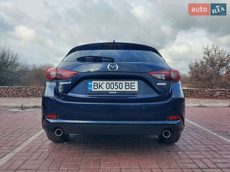 Хетчбек Mazda 3 2017 в Новомиргороді фото 13 Хетчбек Mazda 3 2017 в Новомиргороді