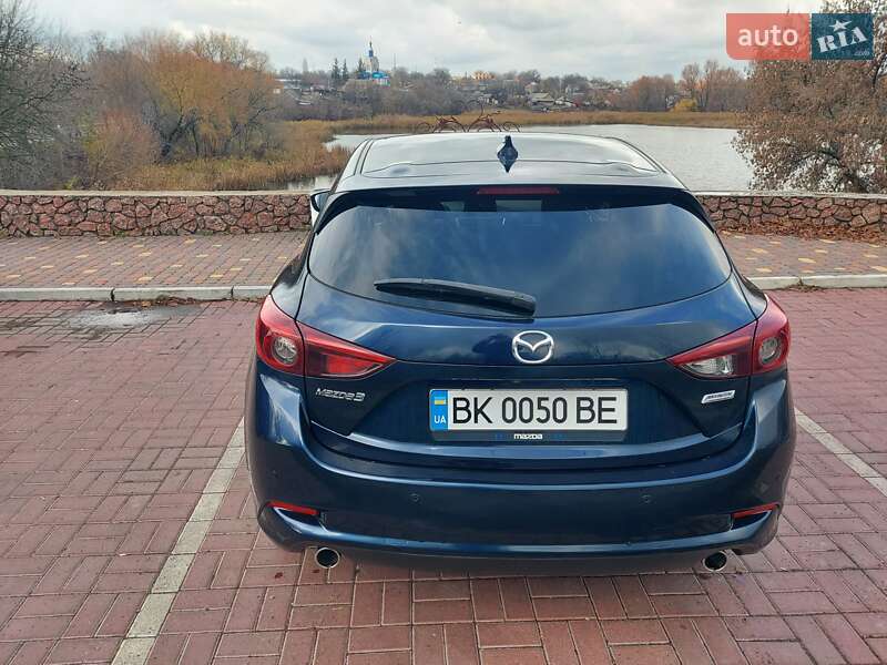 Хетчбек Mazda 3 2017 в Новомиргороді фото 25 Хетчбек Mazda 3 2017 в Новомиргороді