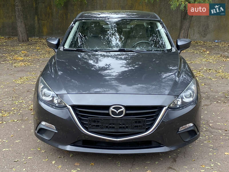 Седан Mazda 3 2015 в Києві