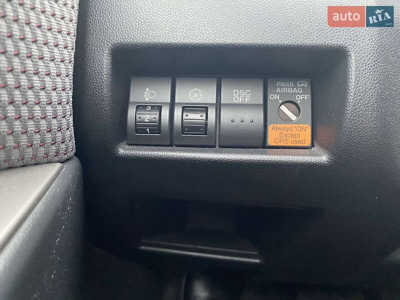 Седан Mazda 3 2007 в Киеве фото 18 Седан Mazda 3 2007 в Киеве