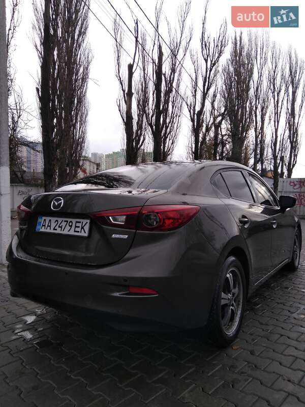 Седан Mazda 3 2014 в Києві