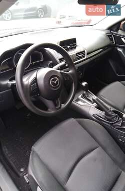 Седан Mazda 3 2014 в Киеве