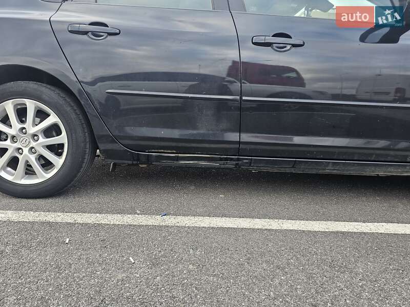 Хэтчбек Mazda 3 2008 в Виннице