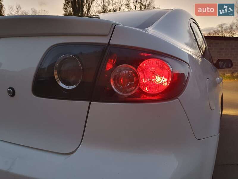 Седан Mazda 3 2007 в Киеве