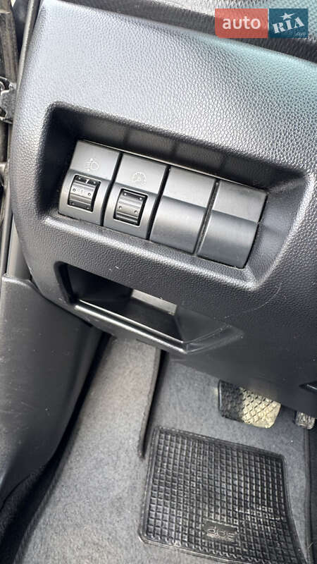 Седан Mazda 3 2006 в Виннице