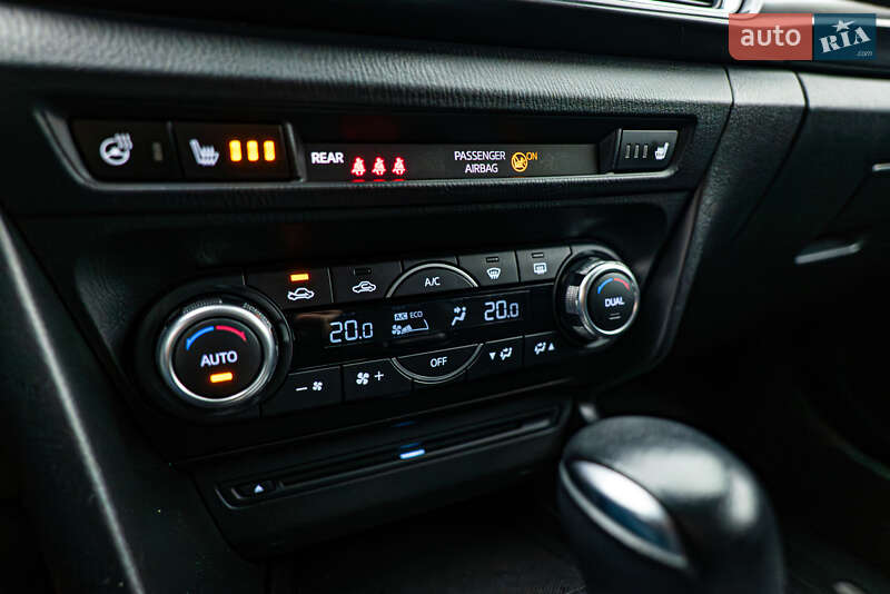 Хетчбек Mazda 3 2018 в Києві фото 18 Хетчбек Mazda 3 2018 в Києві