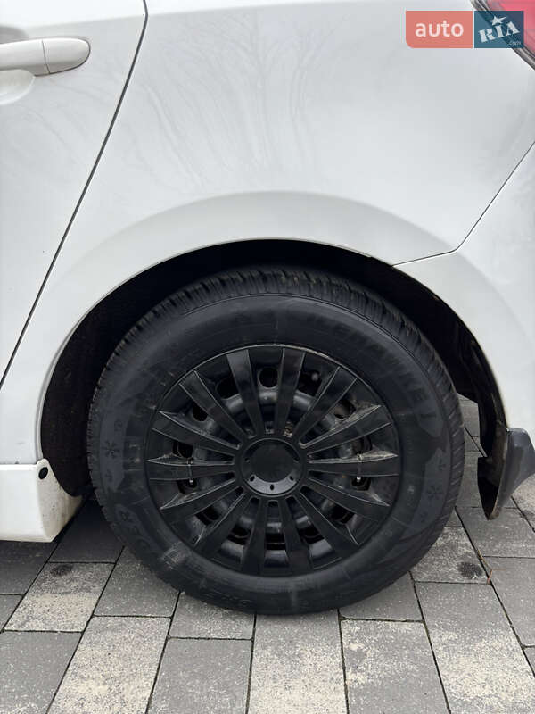 Хетчбек Mazda 3 2010 в Ужгороді фото 22 Хетчбек Mazda 3 2010 в Ужгороді