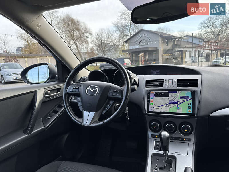 Седан Mazda 3 2010 в Києві фото 46 Седан Mazda 3 2010 в Києві
