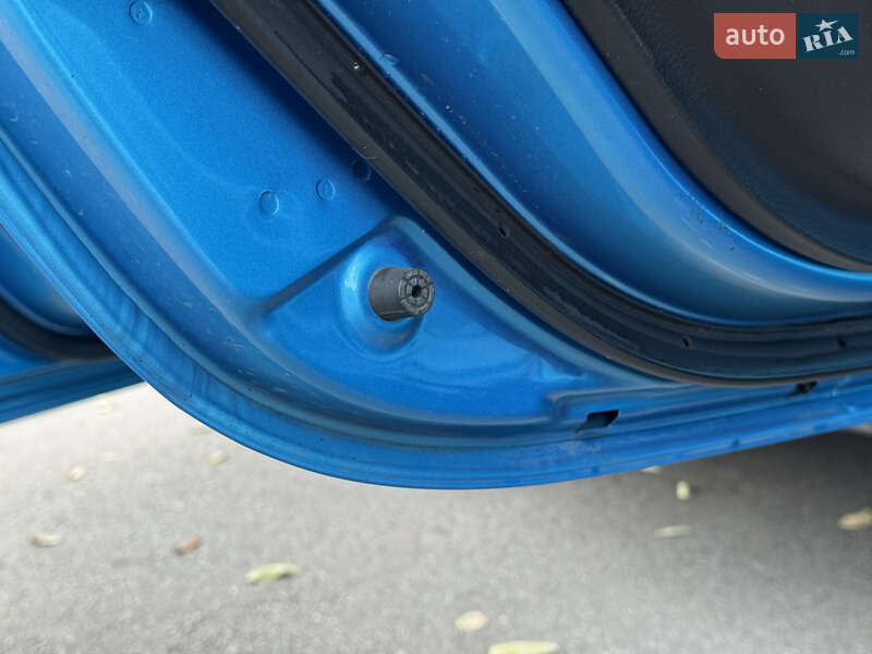 Седан Mazda 3 2010 в Києві фото 56 Седан Mazda 3 2010 в Києві