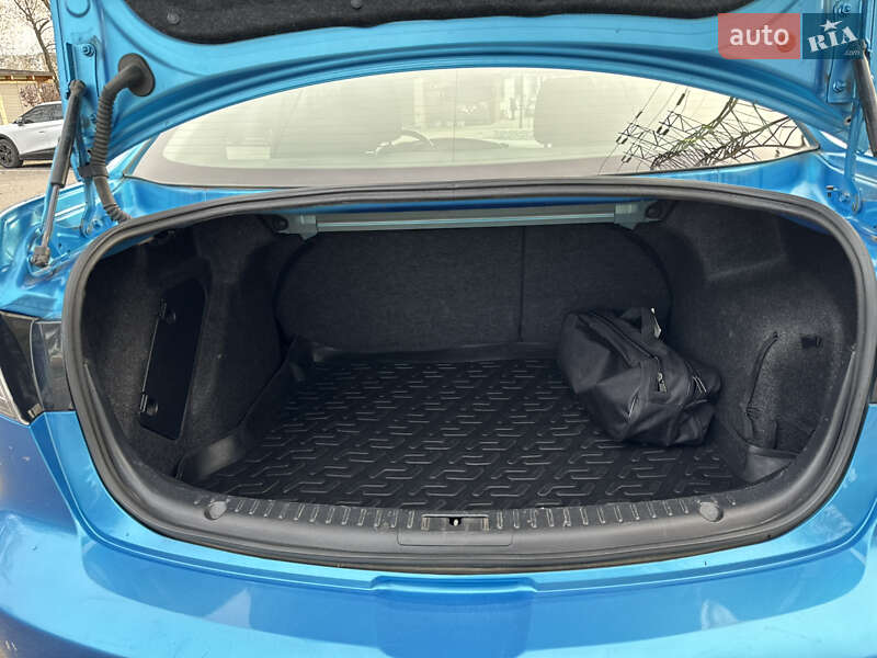 Седан Mazda 3 2010 в Києві фото 64 Седан Mazda 3 2010 в Києві