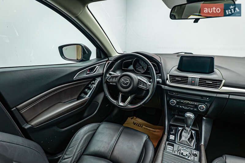 Седан Mazda 3 2018 в Києві фото 12 Седан Mazda 3 2018 в Києві