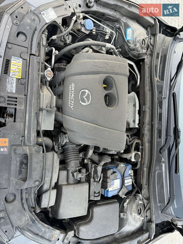 Седан Mazda 3 2016 в Киеве фото 19 Седан Mazda 3 2016 в Киеве