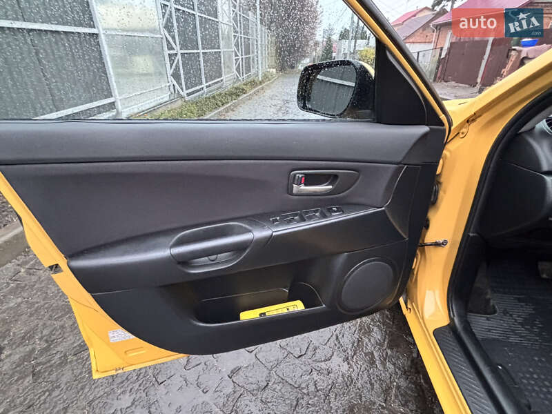 Хэтчбек Mazda 3 2004 в Хмельницком