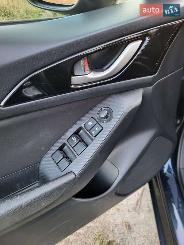 Хэтчбек Mazda 3 2015 в Запорожье фото 13 Хэтчбек Mazda 3 2015 в Запорожье