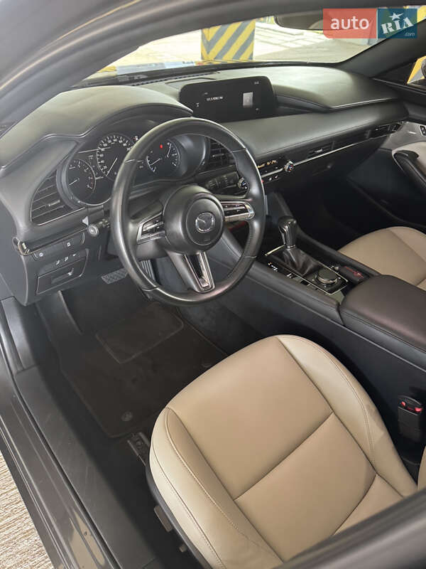 Хетчбек Mazda 3 2019 в Харкові фото 7 Хетчбек Mazda 3 2019 в Харкові