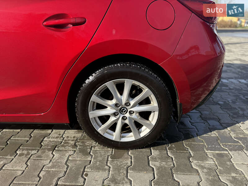 Хэтчбек Mazda 3 2015 в Черновцах фото 6 Хэтчбек Mazda 3 2015 в Черновцах