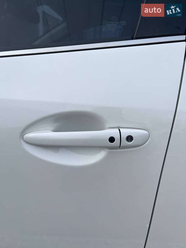 Хэтчбек Mazda 3 2015 в Киеве