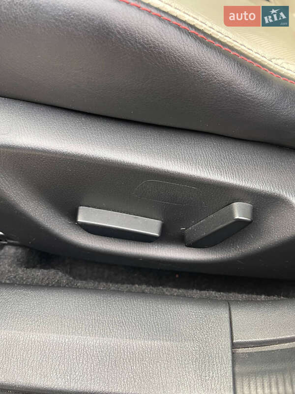 Хэтчбек Mazda 3 2015 в Киеве