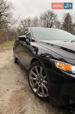 Седан Mazda 3 2019 в Киеве