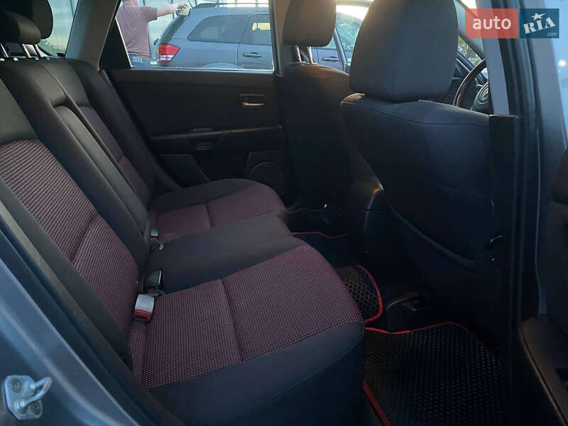Хетчбек Mazda 3 2005 в Нововолинську фото 6 Хетчбек Mazda 3 2005 в Нововолинську