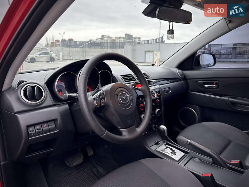 Седан Mazda 3 2008 в Киеве