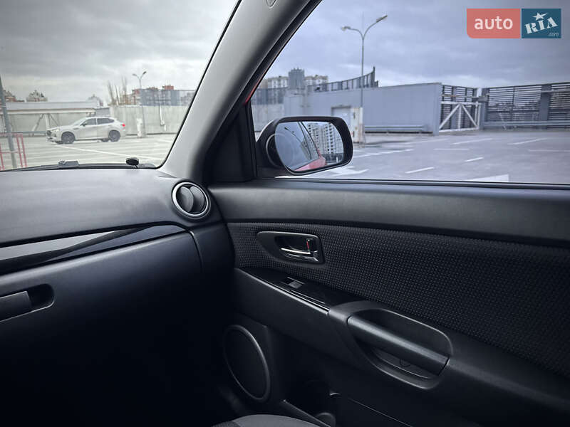 Седан Mazda 3 2008 в Киеве