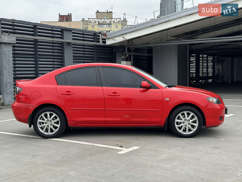 Седан Mazda 3 2008 в Киеве