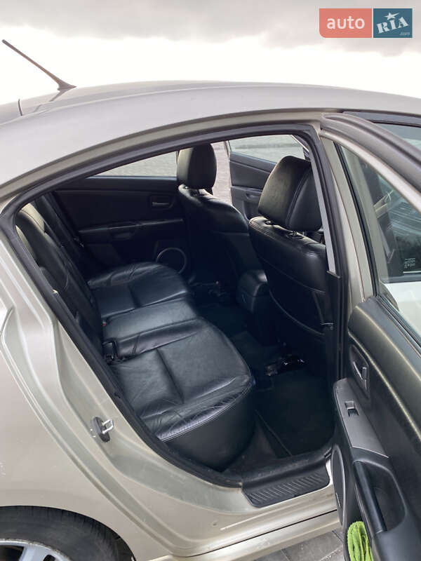 Седан Mazda 3 2007 в Днепре