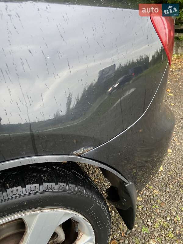 Хэтчбек Mazda 3 2004 в Косове фото 8 Хэтчбек Mazda 3 2004 в Косове