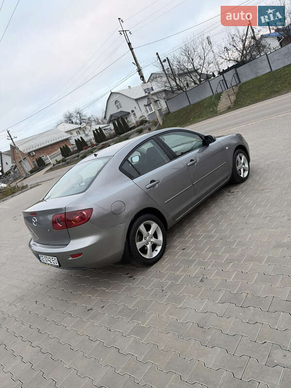 Седан Mazda 3 2005 в Чернівцях
