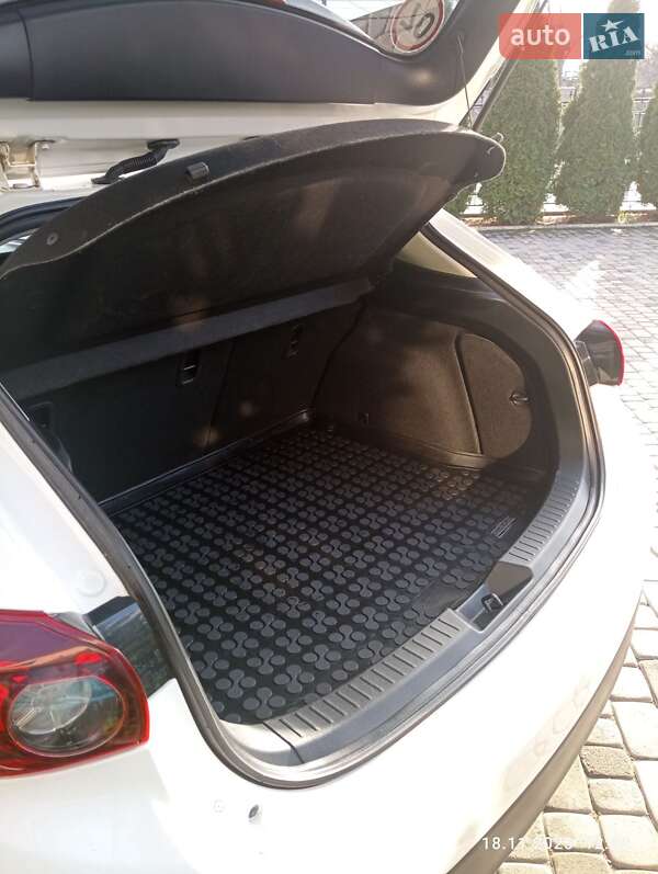 Хетчбек Mazda 3 2015 в Харкові фото 7 Хетчбек Mazda 3 2015 в Харкові