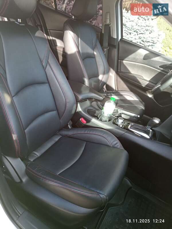 Хетчбек Mazda 3 2015 в Харкові фото 5 Хетчбек Mazda 3 2015 в Харкові