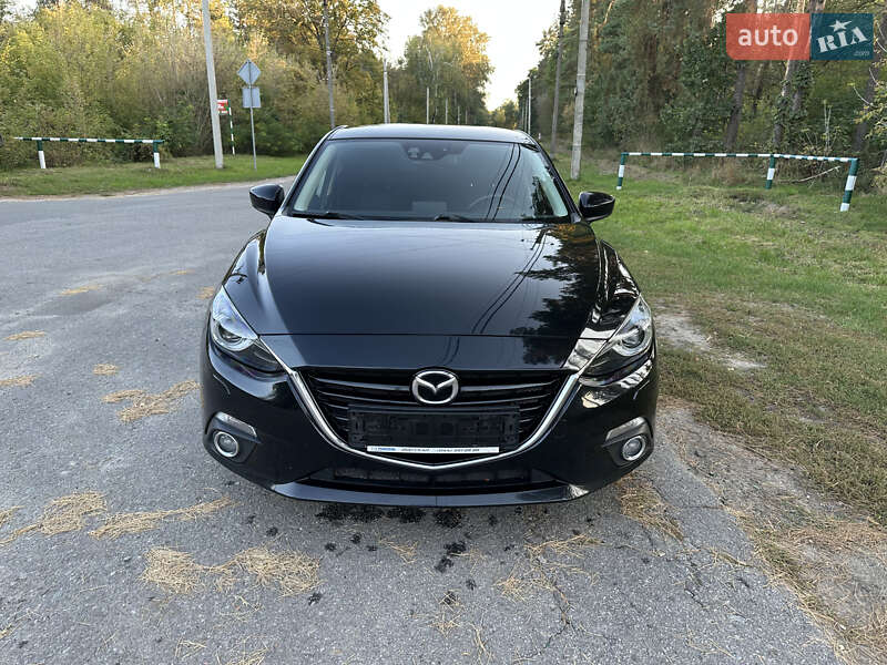Хэтчбек Mazda 3 2016 в Киеве