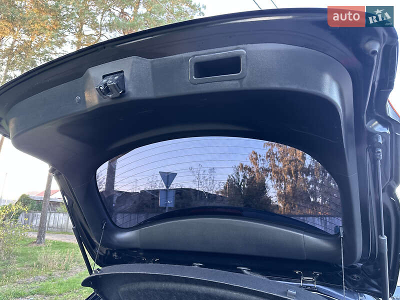 Хэтчбек Mazda 3 2016 в Киеве