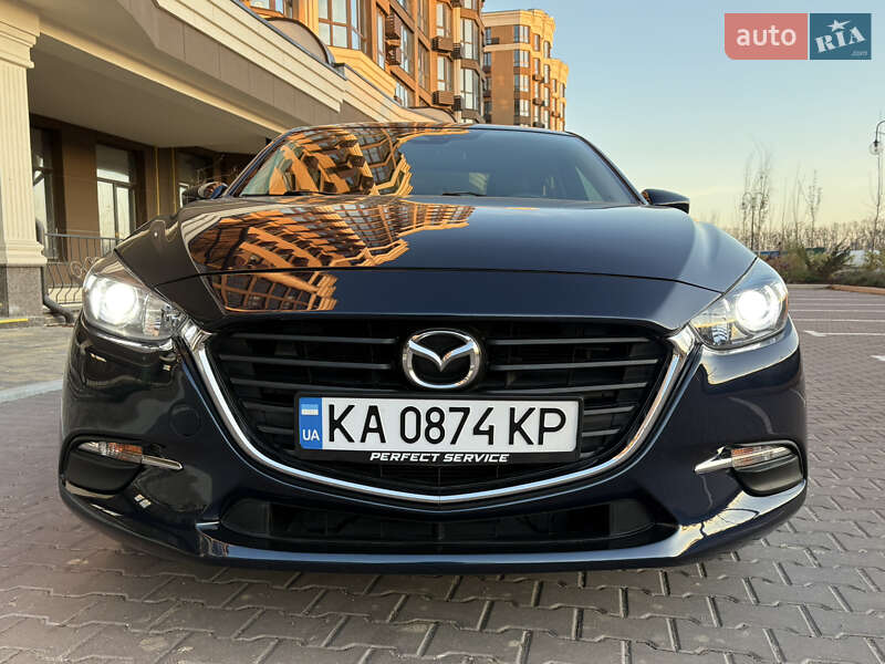 Седан Mazda 3 2018 в Киеве фото 3 Седан Mazda 3 2018 в Киеве