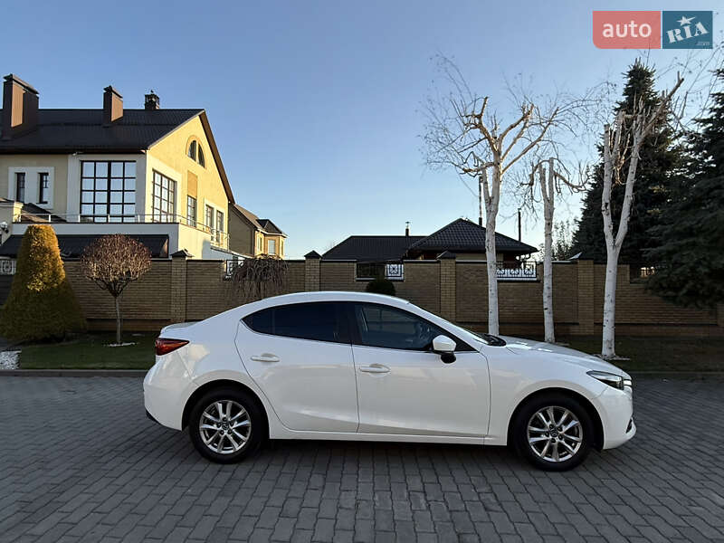 Седан Mazda 3 2017 в Киеве фото 6 Седан Mazda 3 2017 в Киеве