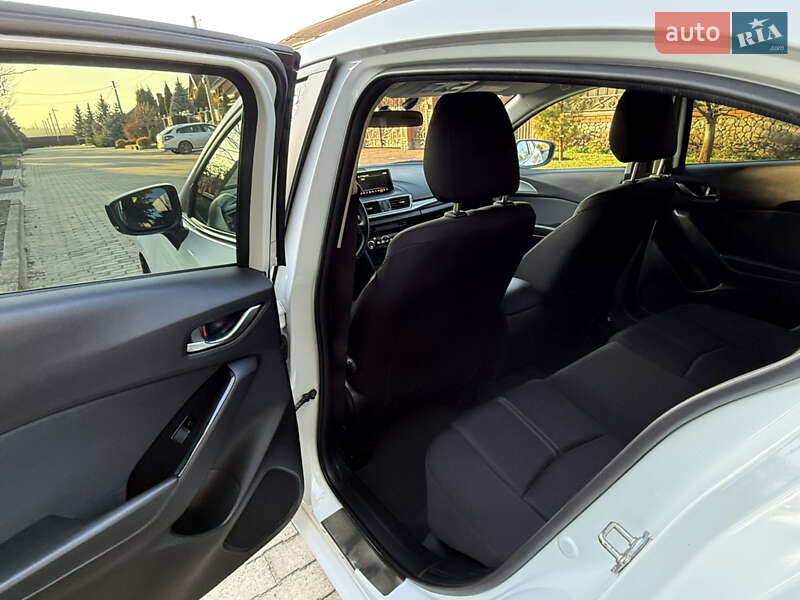 Седан Mazda 3 2017 в Киеве фото 15 Седан Mazda 3 2017 в Киеве