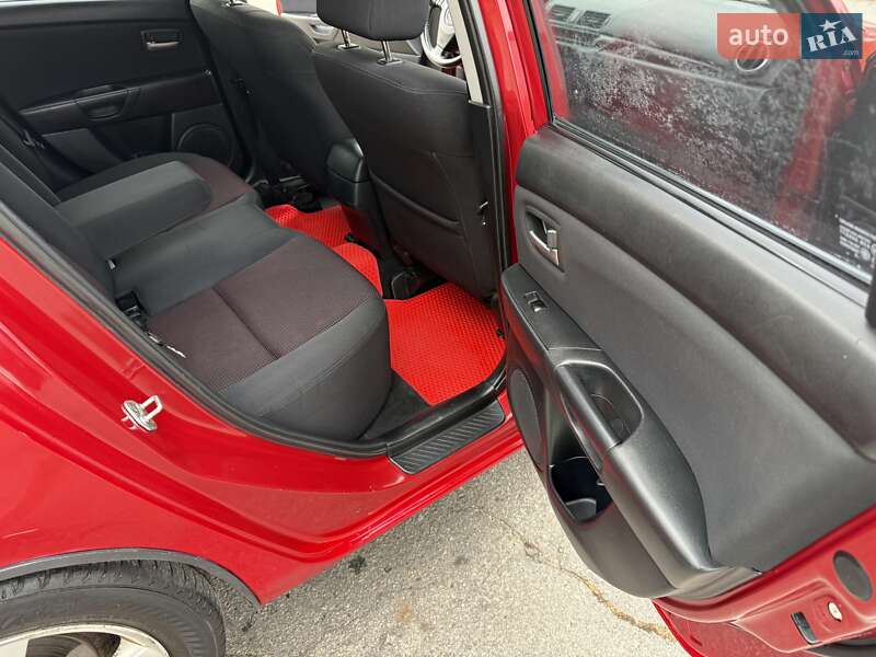 Хэтчбек Mazda 3 2005 в Харькове