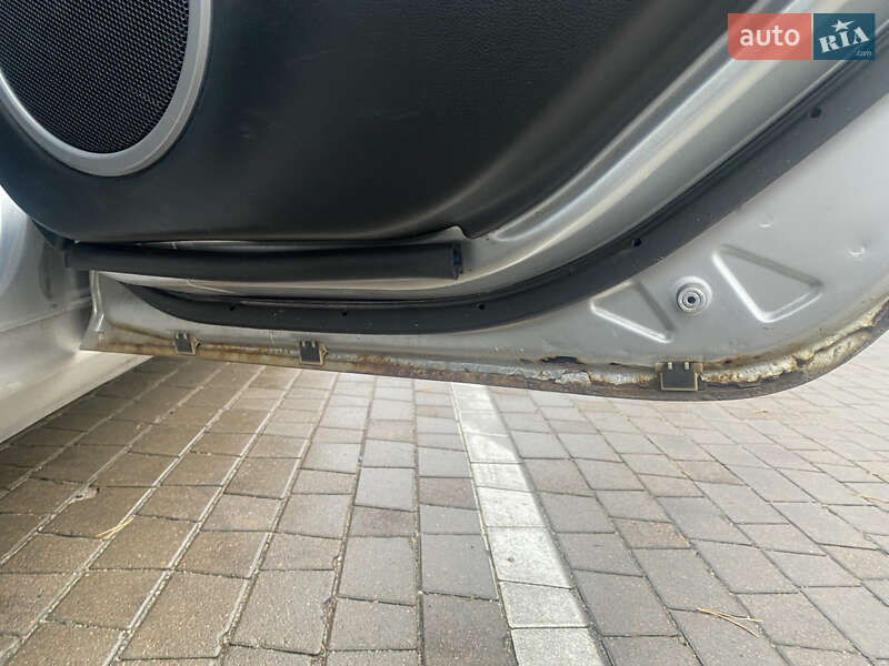 Хетчбек Mazda 3 2006 в Бучі