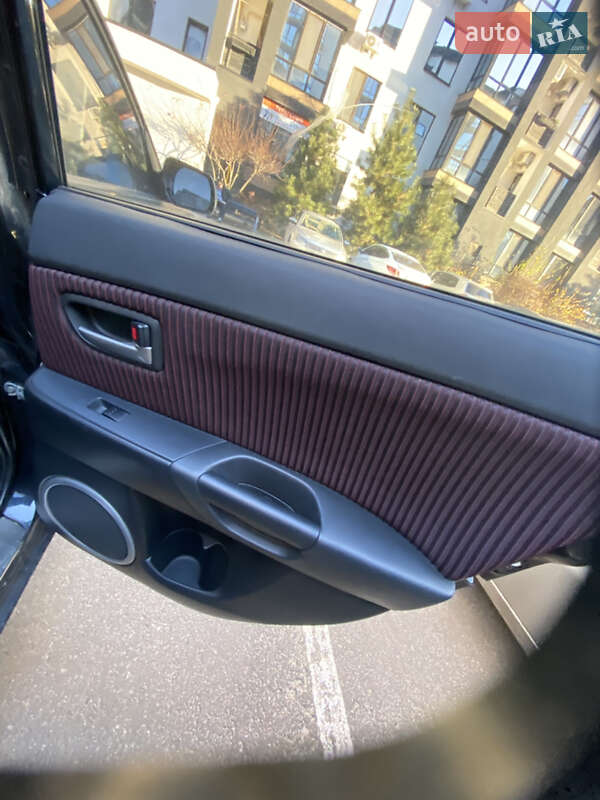 Седан Mazda 3 2005 в Києві