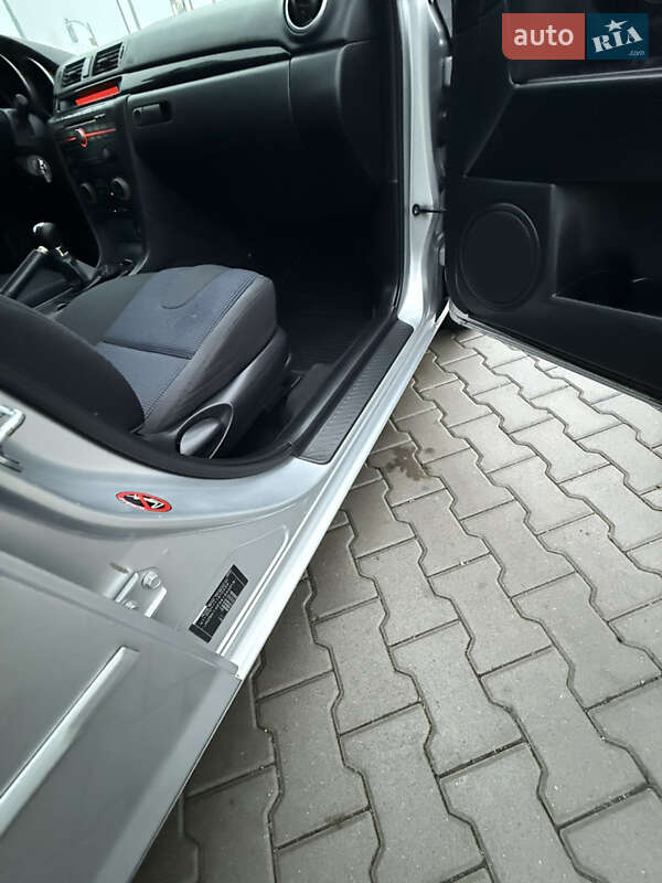 Хэтчбек Mazda 3 2005 в Виннице