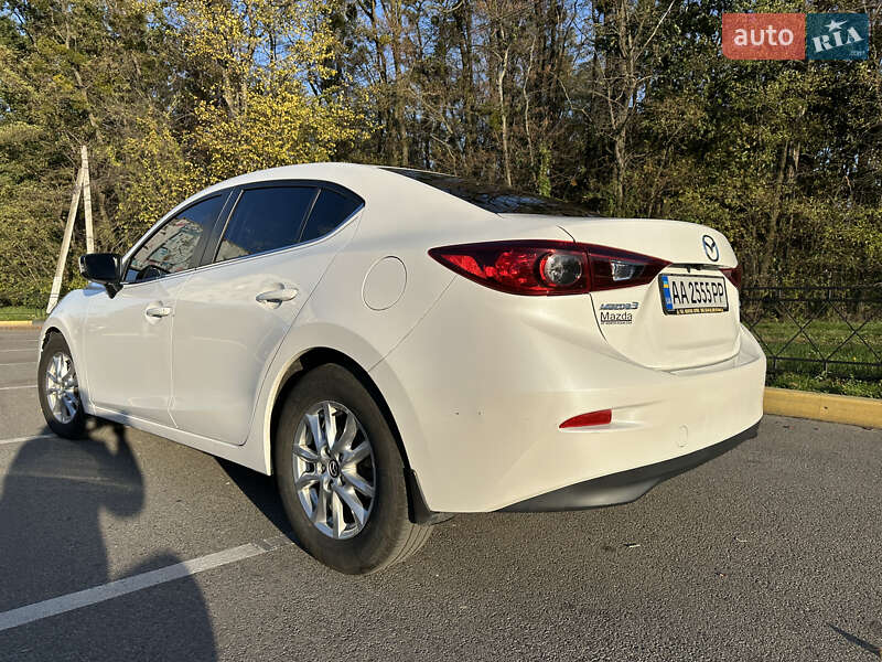 Седан Mazda 3 2016 в Киеве фото 12 Седан Mazda 3 2016 в Киеве